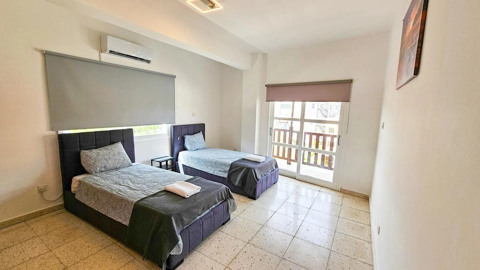 Unique City Center Rooms, 150M From Chabad Lubavitch Larnaca Cyprus